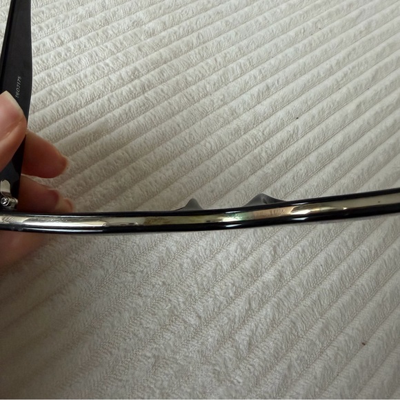 Le Specs Air Heart Black Cat-Eye Sunglasses - Picture 2 of 6